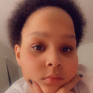 Meet your Posher, Briana